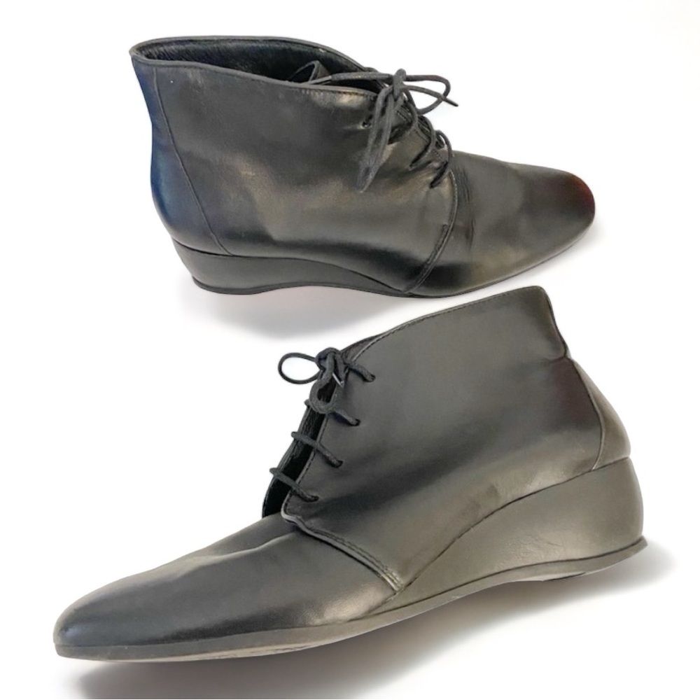 Nurture Black Leather Wedge Comfort Booties Lace-Up Ankle Boots Size 8.5 HSH